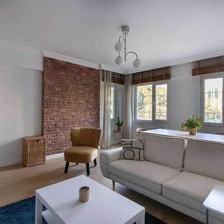 Cozy Aesthetic Colourful 3br Close To Levent - #mint איסטמבול
